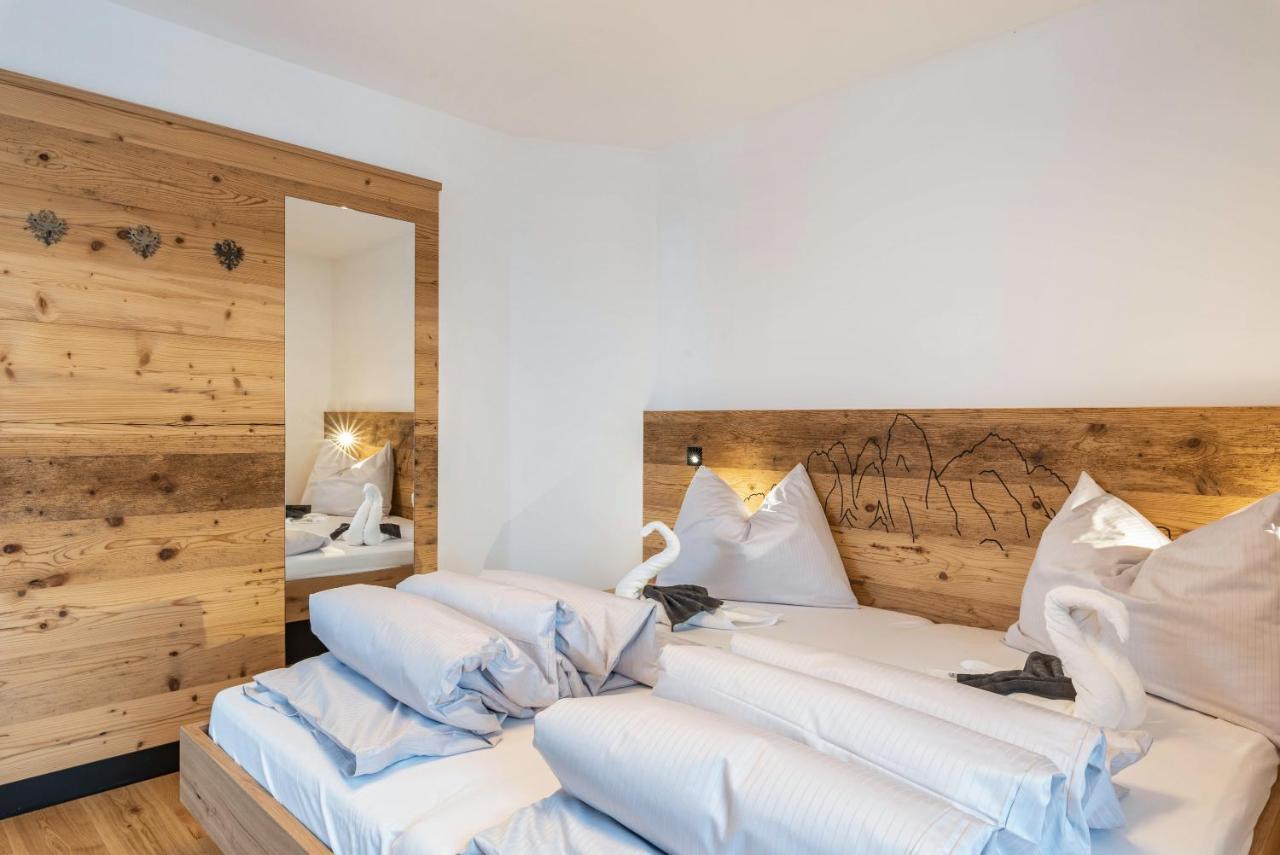 Planerhof Apartment Lilie Funes  Esterno foto