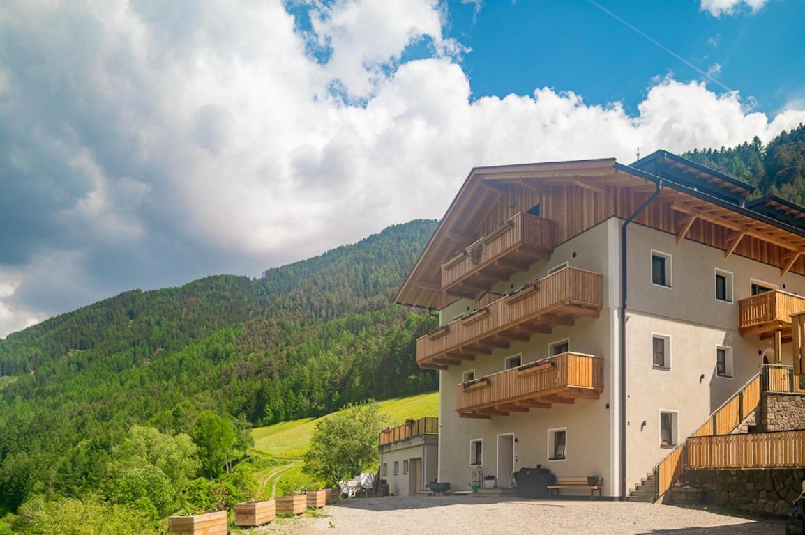 Planerhof Apartment Lilie Funes  Esterno foto